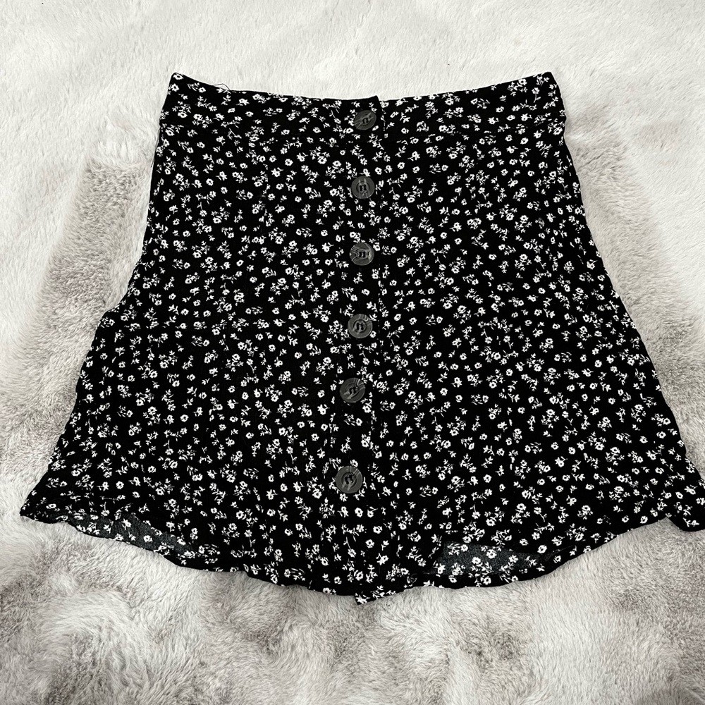 Floral mini skirt